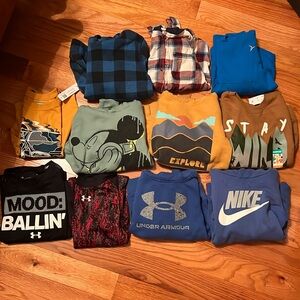 Lot of boys 4t hoodies